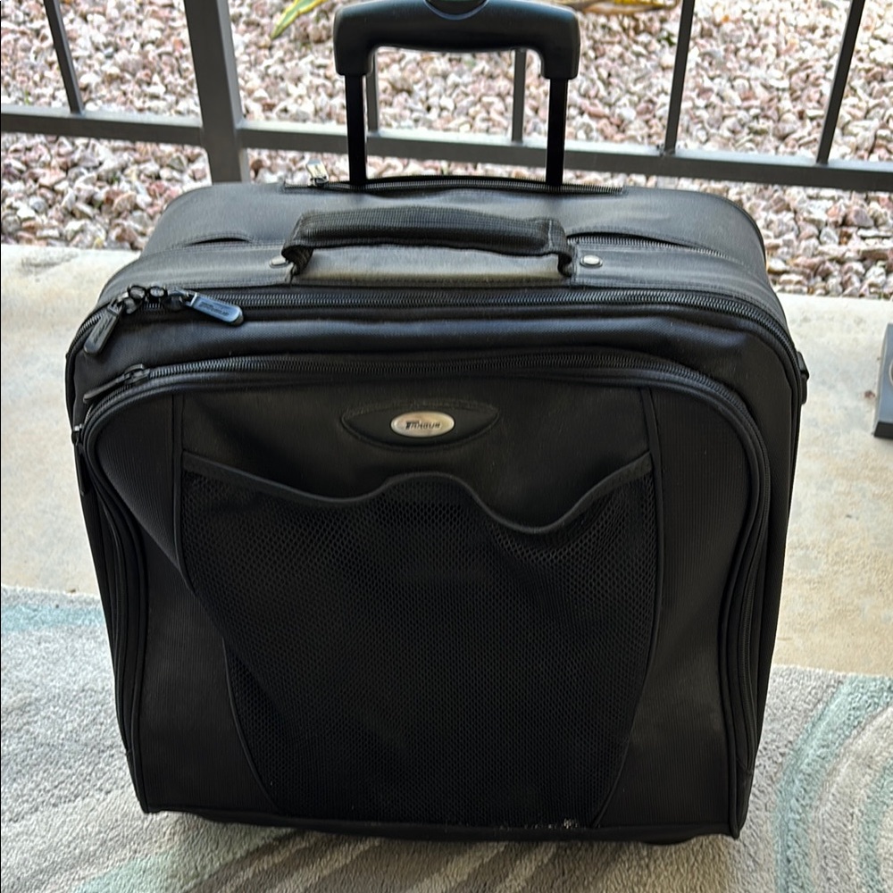 Black Rolling Bag